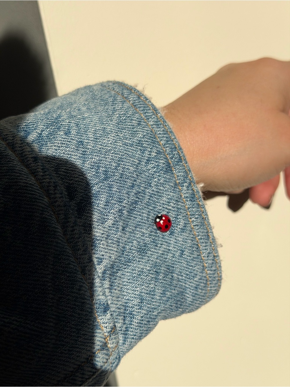 Mini Ladybug Pin Charm - handmade - Picture 7 of 7